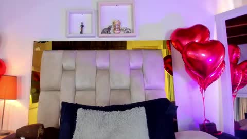 Isabella online show from February 15, 2025, 3:06 pm