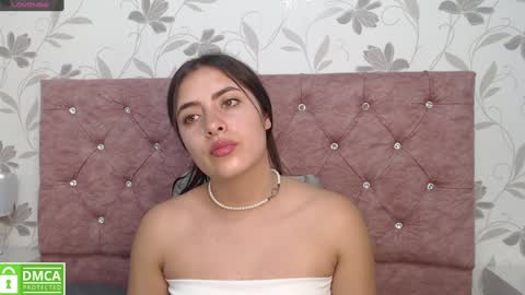 Emma online show from December 4, 2024, 7:56 pm