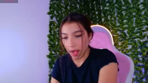 Snapshot of _emmacherry chatting on June 17, 2026, 12:50 pm _emmacherry online show from June 17, 2026, 12:50 pm