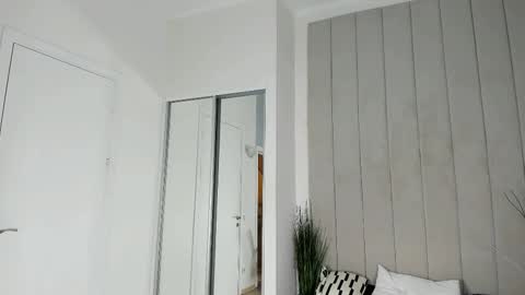 Eva Green online show from October 14, 2025, 9:48 pm