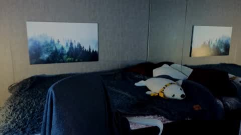 Eva Green online show from October 24, 2025, 7:27 am