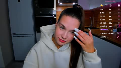 Alice online show from December 13, 2024, 5:21 pm