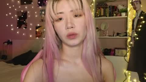 EveEva online show from April 4, 2026, 3:16 am