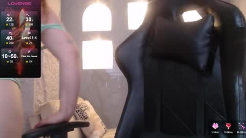  evoni  online show from October 11, 2025, 2:59 pm