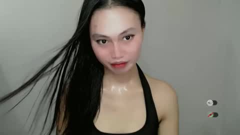 STEFFANNY WELL. online show from December 9, 2024, 8:33 am