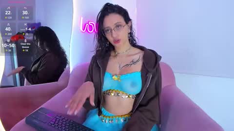 Snapshot of _gabbyx_ chatting on September 12, 2025, 10:48 am Gabby online show from September 12, 2025, 10:48 am