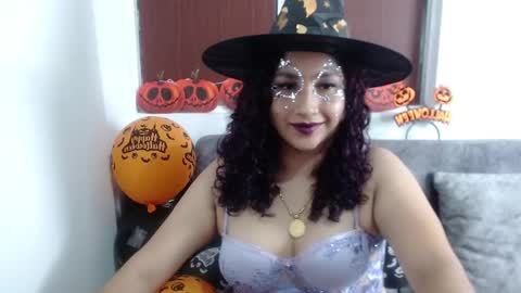 Snapshot of _gia_dior chatting on October 31, 2025, 10:44 pm Gia Independent model online show from October 31, 2025, 10:44 pm