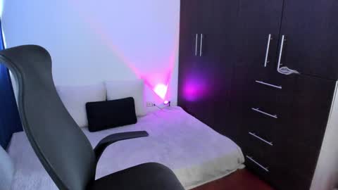 Snapshot of _giaa_ chatting on December 18, 2024, 5:42 pm _giaa_ online show from December 18, 2024, 5:42 pm