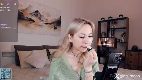 Rina online show from October 25, 2025, 7:41 pm