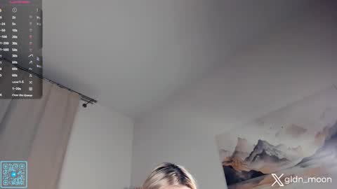 Rina online show from November 6, 2025, 7:37 pm