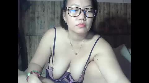 Snapshot of _grab_my_tits chatting on April 13, 2026, 11:32 pm New online show from April 13, 2026, 11:32 pm