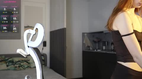 Katarina online show from November 17, 2025, 1:39 pm