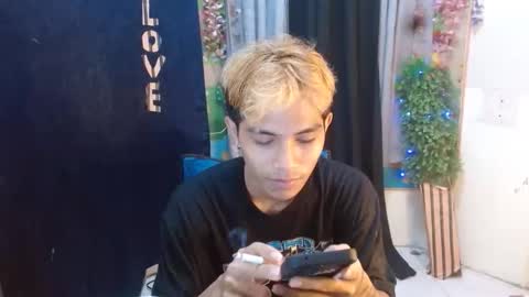 _guison online show from September 22, 2025, 1:35 pm