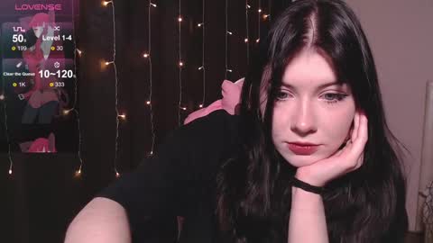 Tori online show from March 4, 2025, 8:35 am