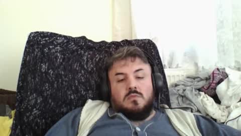  hasanhz.  online show from September 22, 2025, 12:51 pm