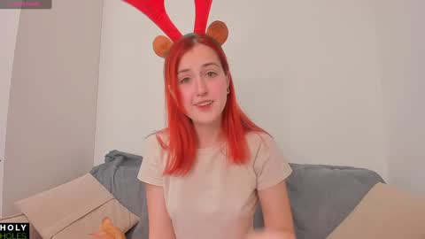 Snapshot of _holy_holes_ chatting on December 23, 2024, 12:57 am Anastasia online show from December 23, 2024, 12:57 am