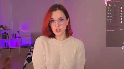 Snapshot of _holy_holes_ chatting on October 10, 2025, 6:23 am Anastasia online show from October 10, 2025, 6:23 am