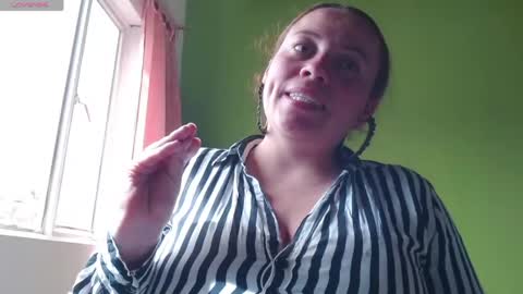 Snapshot of _honey1_ chatting on May 12, 2026, 7:11 pm Honey online show from May 12, 2026, 7:11 pm