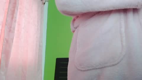 Snapshot of _honey1_ chatting on May 27, 2026, 11:18 am Honey online show from May 27, 2026, 11:18 am