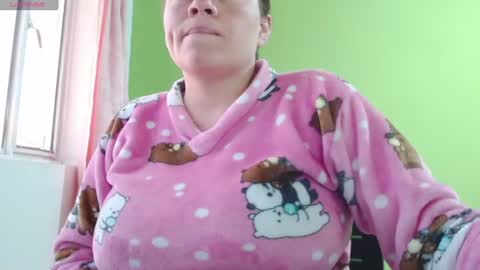 Snapshot of _honey1_ chatting on June 10, 2026, 10:58 am Honey online show from June 10, 2026, 10:58 am