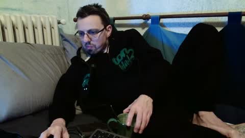 Manuel online show from February 17, 2025, 1:25 am