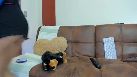 _hottie__ online show from May 22, 2026, 2:19 am