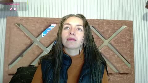 Snapshot of _isaabellaa chatting on April 30, 2026, 12:44 pm Isa online show from April 30, 2026, 12:44 pm