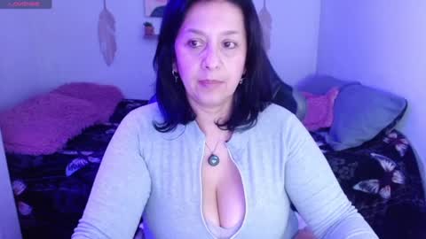 Camila online show from May 15, 2026, 11:23 pm