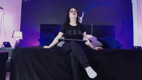 Miss Jade online show from March 12, 2026, 11:38 am