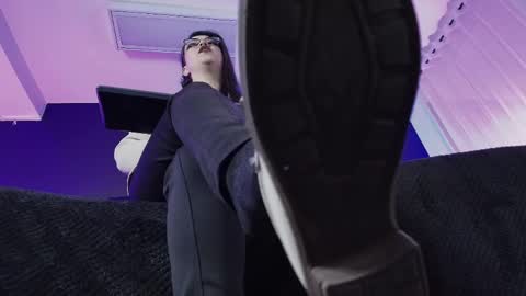 Miss Jade online show from March 26, 2026, 11:49 am