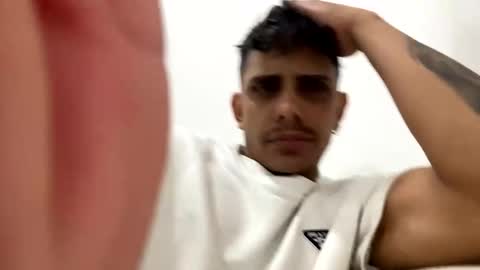 Snapshot of _jahtuzi_ chatting on January 3, 2025, 3:49 am JACKTUZZI instagram online show from January 3, 2025, 3:49 am