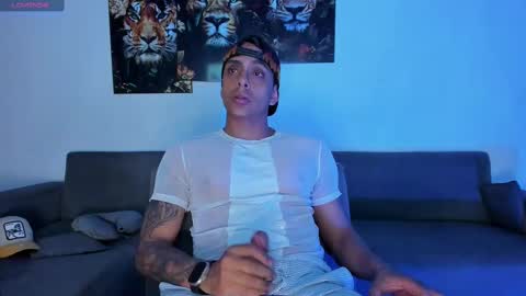 Snapshot of _jahtuzi_ chatting on March 7, 2025, 11:16 pm JACKTUZZI instagram online show from March 7, 2025, 11:16 pm