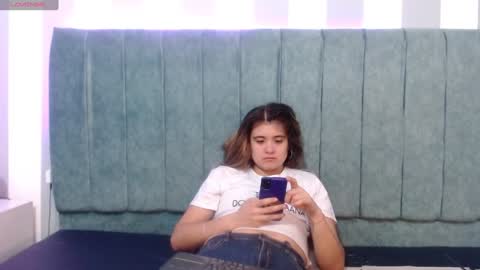 _jeessy online show from December 2, 2024, 2:09 am