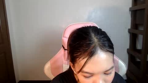Snapshot of _jennn chatting on June 5, 2026, 6:46 pm Jen online show from June 5, 2026, 6:46 pm