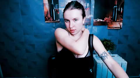 Jolia online show from September 25, 2025, 6:50 am