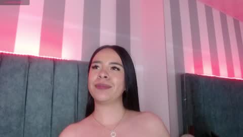 Snapshot of _julietaa chatting on December 10, 2024, 6:06 pm Julieta online show from December 10, 2024, 6:06 pm