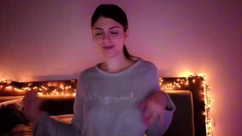 _just_a_simple_girl online show from February 2, 2026, 3:22 pm