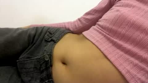 _justagirl online show from July 10, 2026, 11:29 pm