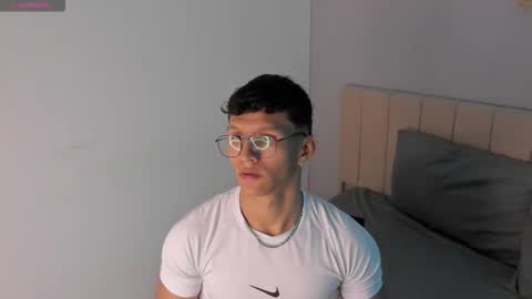 Snapshot of _justin_andrew1 chatting on February 5, 2026, 4:28 am justin online show from February 5, 2026, 4:28 am