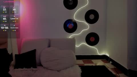 _karine01 online show from February 2, 2026, 2:21 am