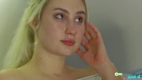 Kate online show from December 26, 2024, 9:58 pm