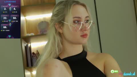 Kate online show from January 5, 2025, 4:59 pm