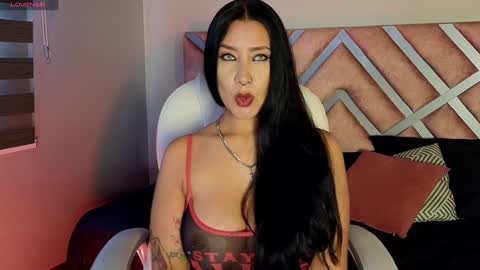 kelly online show from February 8, 2025, 3:21 pm