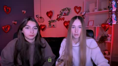 _kellykitten_ online show from February 12, 2026, 9:37 am