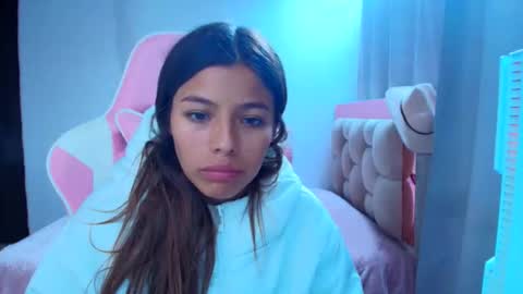 khloe sweet online show from April 15, 2026, 9:37 pm