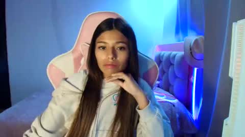 khloe sweet online show from April 17, 2026, 7:17 pm