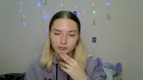 Snapshot of _kikiclark_ chatting on September 14, 2025, 8:41 pm _kikiclark_ online show from September 14, 2025, 8:41 pm