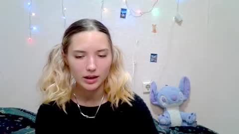 Snapshot of _kikiclark_ chatting on September 24, 2025, 8:45 pm _kikiclark_ online show from September 24, 2025, 8:45 pm