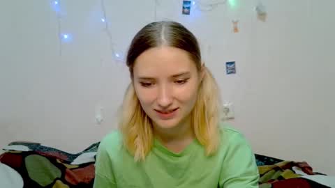 Snapshot of _kikiclark_ chatting on September 28, 2025, 8:47 pm _kikiclark_ online show from September 28, 2025, 8:47 pm