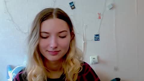 Snapshot of _kikiclark_ chatting on October 4, 2025, 8:56 am _kikiclark_ online show from October 4, 2025, 8:56 am